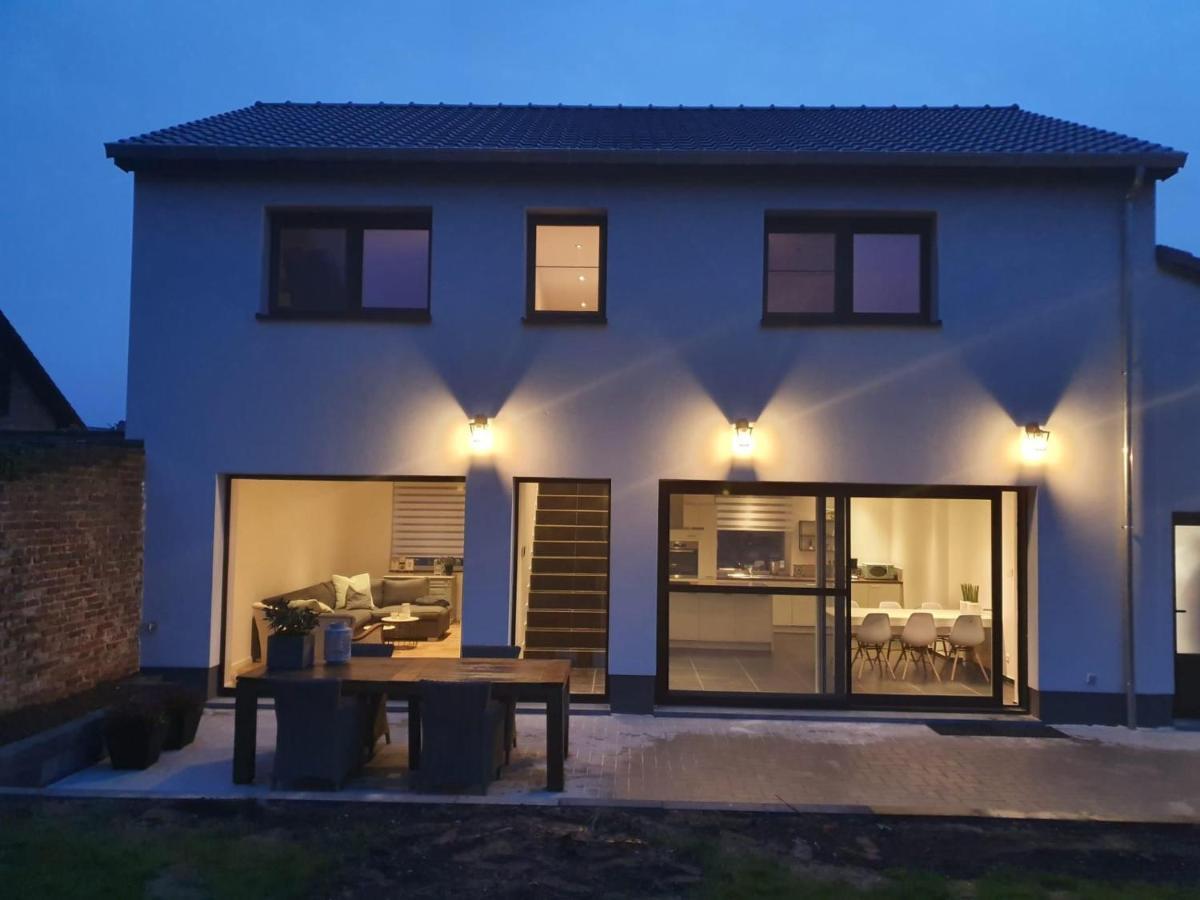 Vakantiehuis Vida Lanaken Ngoại thất bức ảnh